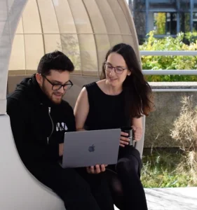 rafi_and_sarah_sphere_chair_2_.jpg